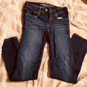 American Eagle skinny jeans size 2